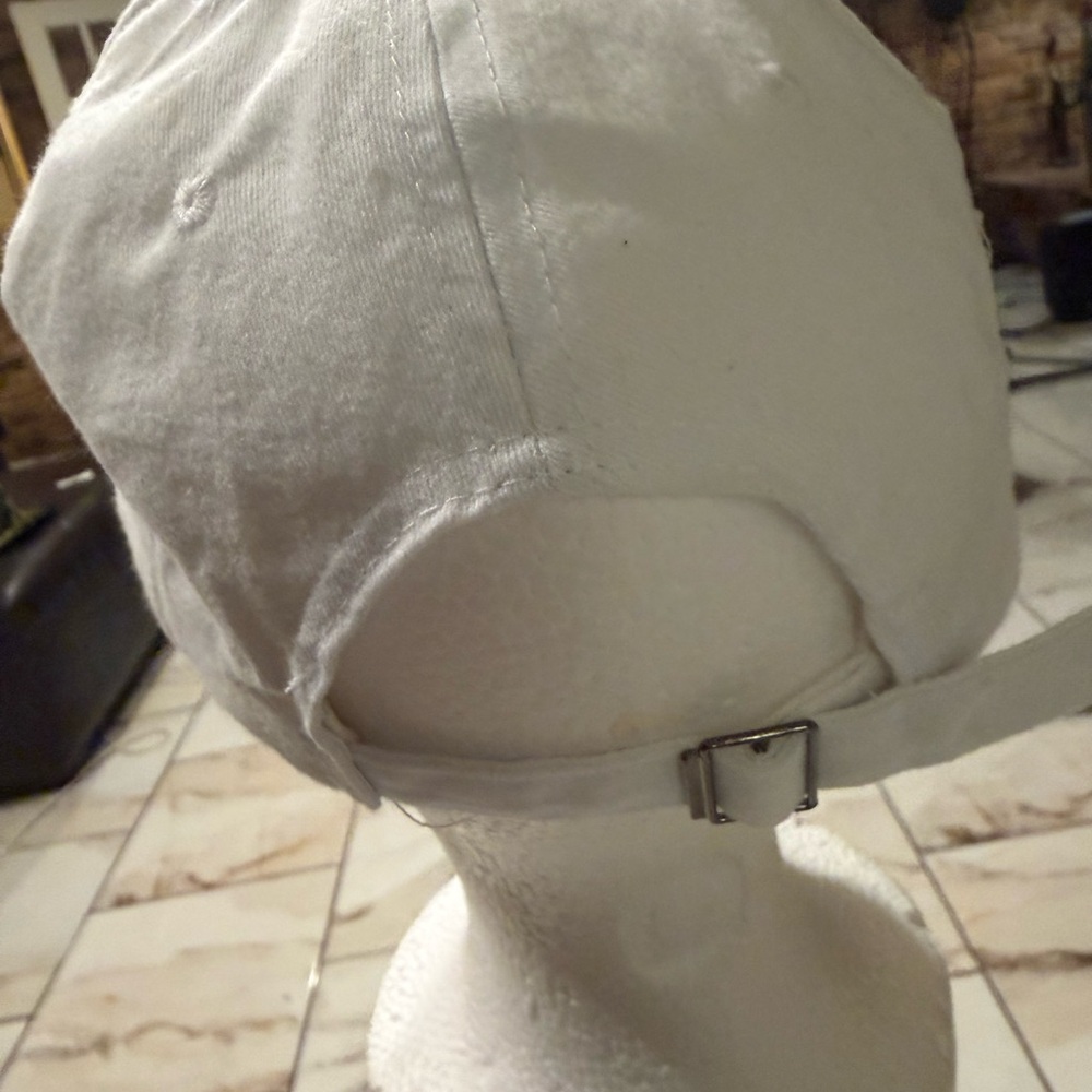 White Rhinestone Embellished Cap - Picture 4 of 4